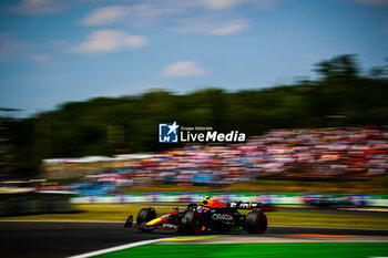 2024-07-19 - 11 Sergio Perez, (MEX) Oracle Red Bull Racing, Honda during the Hungarian GP, Budapest 18-21 July 2024 Formula 1 World championship 2024. - FORMULA 1 HUNGARIAN GRAND PRIX 2024 - PRACTICE 1 AND PRACTICE 2 - FORMULA 1 - MOTORS