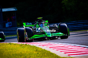 2024-07-19 - 24 Guanyu Zhou, (CHI) Stake F1 Team Kick Sauber during the Hungarian GP, Budapest 18-21 July 2024 Formula 1 World championship 2024. - FORMULA 1 HUNGARIAN GRAND PRIX 2024 - PRACTICE 1 AND PRACTICE 2 - FORMULA 1 - MOTORS