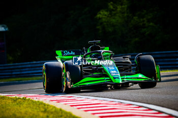 2024-07-19 - 77 Valtteri Bottas, (FIN) Stake F1 Team Kick Sauber during the Hungarian GP, Budapest 18-21 July 2024 Formula 1 World championship 2024. - FORMULA 1 HUNGARIAN GRAND PRIX 2024 - PRACTICE 1 AND PRACTICE 2 - FORMULA 1 - MOTORS