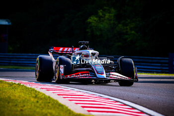 2024-07-19 - 20 Kevin Magnussen, (DAN) Haas F1 Team during the Hungarian GP, Budapest 18-21 July 2024 Formula 1 World championship 2024. - FORMULA 1 HUNGARIAN GRAND PRIX 2024 - PRACTICE 1 AND PRACTICE 2 - FORMULA 1 - MOTORS