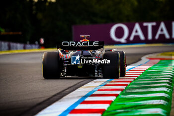 2024-07-19 - 01 Max Verstappen, (NED) Oracle Red Bull Racing, Honda during the Hungarian GP, Budapest 18-21 July 2024 Formula 1 World championship 2024. - FORMULA 1 HUNGARIAN GRAND PRIX 2024 - PRACTICE 1 AND PRACTICE 2 - FORMULA 1 - MOTORS