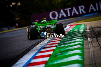 2024-07-19 - 24 Guanyu Zhou, (CHI) Stake F1 Team Kick Sauber during the Hungarian GP, Budapest 18-21 July 2024 Formula 1 World championship 2024. - FORMULA 1 HUNGARIAN GRAND PRIX 2024 - PRACTICE 1 AND PRACTICE 2 - FORMULA 1 - MOTORS