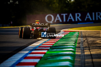 2024-07-19 - 11 Sergio Perez, (MEX) Oracle Red Bull Racing, Honda during the Hungarian GP, Budapest 18-21 July 2024 Formula 1 World championship 2024. - FORMULA 1 HUNGARIAN GRAND PRIX 2024 - PRACTICE 1 AND PRACTICE 2 - FORMULA 1 - MOTORS