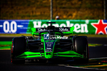 2024-07-19 - 77 Valtteri Bottas, (FIN) Stake F1 Team Kick Sauber during the Hungarian GP, Budapest 18-21 July 2024 Formula 1 World championship 2024. - FORMULA 1 HUNGARIAN GRAND PRIX 2024 - PRACTICE 1 AND PRACTICE 2 - FORMULA 1 - MOTORS