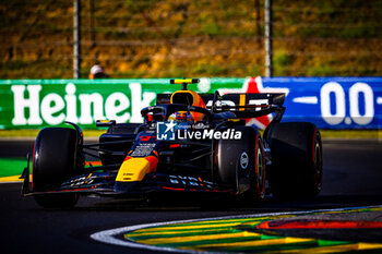 2024-07-19 - 11 Sergio Perez, (MEX) Oracle Red Bull Racing, Honda during the Hungarian GP, Budapest 18-21 July 2024 Formula 1 World championship 2024. - FORMULA 1 HUNGARIAN GRAND PRIX 2024 - PRACTICE 1 AND PRACTICE 2 - FORMULA 1 - MOTORS