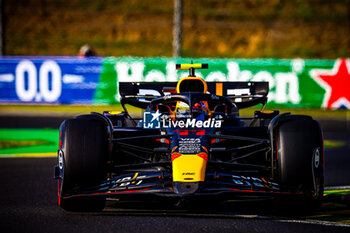 2024-07-19 - 11 Sergio Perez, (MEX) Oracle Red Bull Racing, Honda during the Hungarian GP, Budapest 18-21 July 2024 Formula 1 World championship 2024. - FORMULA 1 HUNGARIAN GRAND PRIX 2024 - PRACTICE 1 AND PRACTICE 2 - FORMULA 1 - MOTORS