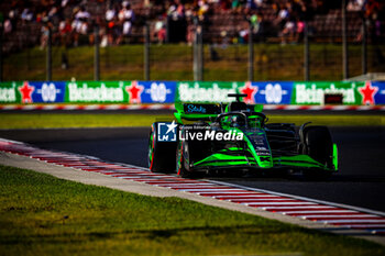 2024-07-19 - 77 Valtteri Bottas, (FIN) Stake F1 Team Kick Sauber during the Hungarian GP, Budapest 18-21 July 2024 Formula 1 World championship 2024. - FORMULA 1 HUNGARIAN GRAND PRIX 2024 - PRACTICE 1 AND PRACTICE 2 - FORMULA 1 - MOTORS