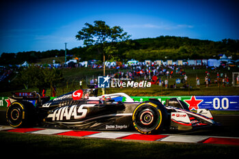 2024-07-19 - 20 Kevin Magnussen, (DAN) Haas F1 Team during the Hungarian GP, Budapest 18-21 July 2024 Formula 1 World championship 2024. - FORMULA 1 HUNGARIAN GRAND PRIX 2024 - PRACTICE 1 AND PRACTICE 2 - FORMULA 1 - MOTORS