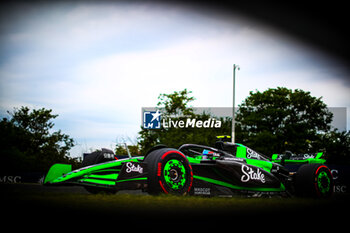 2024-07-20 - 24 Guanyu Zhou, (CHI) Stake F1 Team Kick Sauber during the Hungarian GP, Budapest 18-21 July 2024 Formula 1 World championship 2024. - FORMULA 1 HUNGARIAN GRAND PRIX 2024 - PRACTICE 3 AND QUALIFYING - FORMULA 1 - MOTORS