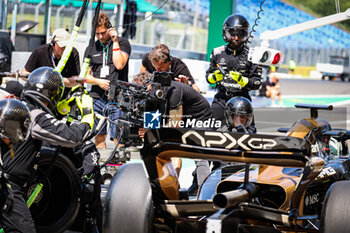 2024-07-18 - Camera gear APEX APXGP backstage of the Team crew filming a pitstop pit stop for the F1 movie by Apple Studios / Bruckheimer Films during the Formula 1 Hungarian Grand Prix 2024, 13th round of the 2024 Formula One World Championship from July 19 to 21, 2024 on the Hungaroring, in Mogyorod, Hungary - F1 - HUNGARIAN GRAND PRIX 2024 - FORMULA 1 - MOTORS