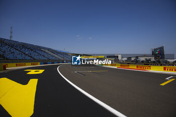 2024-07-18 - Last corner track, piste, illustration during the Formula 1 Hungarian Grand Prix 2024, 13th round of the 2024 Formula One World Championship from July 19 to 21, 2024 on the Hungaroring, in Mogyorod, Hungary - F1 - HUNGARIAN GRAND PRIX 2024 - FORMULA 1 - MOTORS