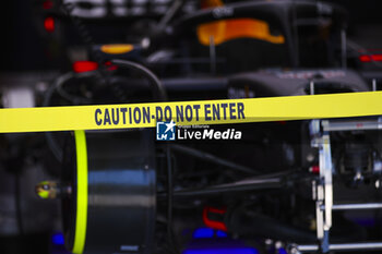 2024-07-18 - Red Bull Racing garage, box, during the Formula 1 Hungarian Grand Prix 2024, 13th round of the 2024 Formula One World Championship from July 19 to 21, 2024 on the Hungaroring, in Mogyorod, Hungary - F1 - HUNGARIAN GRAND PRIX 2024 - FORMULA 1 - MOTORS