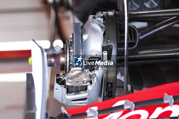 2024-07-18 - Haas F1 Team VF-24 Ferrari, Mechanical detail front brakes, freins, during the Formula 1 Hungarian Grand Prix 2024, 13th round of the 2024 Formula One World Championship from July 19 to 21, 2024 on the Hungaroring, in Mogyorod, Hungary - F1 - HUNGARIAN GRAND PRIX 2024 - FORMULA 1 - MOTORS