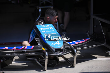 2024-07-18 - Alpine F1 Team A524, mechanical detail front wing during the Formula 1 Hungarian Grand Prix 2024, 13th round of the 2024 Formula One World Championship from July 19 to 21, 2024 on the Hungaroring, in Mogyorod, Hungary - F1 - HUNGARIAN GRAND PRIX 2024 - FORMULA 1 - MOTORS