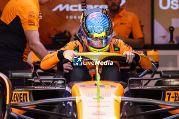 2024-07-18 - PIASTRI Oscar (aus), McLaren F1 Team MCL38, portrait during the Formula 1 Hungarian Grand Prix 2024, 13th round of the 2024 Formula One World Championship from July 19 to 21, 2024 on the Hungaroring, in Mogyorod, Hungary - F1 - HUNGARIAN GRAND PRIX 2024 - FORMULA 1 - MOTORS