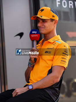 2024-07-18 - NORRIS Lando (gbr), McLaren F1 Team MCL38, portrait during the Formula 1 Hungarian Grand Prix 2024, 13th round of the 2024 Formula One World Championship from July 19 to 21, 2024 on the Hungaroring, in Mogyorod, Hungary - F1 - HUNGARIAN GRAND PRIX 2024 - FORMULA 1 - MOTORS