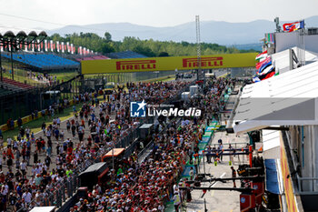 2024-07-18 - Pit Lane Walk, ambience, illustration during the Formula 1 Hungarian Grand Prix 2024, 13th round of the 2024 Formula One World Championship from July 19 to 21, 2024 on the Hungaroring, in Mogyorod, Hungary - F1 - HUNGARIAN GRAND PRIX 2024 - FORMULA 1 - MOTORS