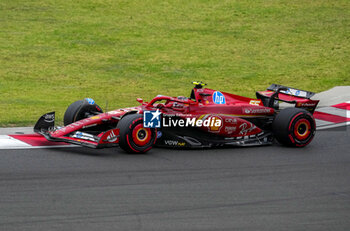 2024-07-20 - Carlos Sainz Jr. (ESP) - Scuderia Ferrari - Ferrari SF-24 - Ferrari during Saturday Free Practice and qualify, July 20, of Formula 1 Hungarian Grand Prix 2024, scheduled to take place at Hungaroring track in Mogyorod, Budapest, Hungary, july 19 to july 21, 2024 - FORMULA 1 HUNGARIAN GRAND PRIX 2024 - PRACTICE 3 AND QUALIFYING - FORMULA 1 - MOTORS