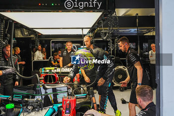 2024-07-20 - Lewis Hamilton (GBR) - Mercedes-AMG PETRONAS F1 Team - Mercedes W15 - Mercedes E Performance during Saturday Free Practice and qualify, July 20, of Formula 1 Hungarian Grand Prix 2024, scheduled to take place at Hungaroring track in Mogyorod, Budapest, Hungary, july 19 to july 21, 2024 - FORMULA 1 HUNGARIAN GRAND PRIX 2024 - PRACTICE 3 AND QUALIFYING - FORMULA 1 - MOTORS