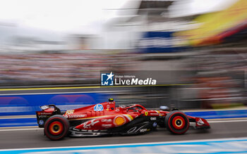 2024-07-20 - Carlos Sainz Jr. (ESP) - Scuderia Ferrari - Ferrari SF-24 - Ferrari during Saturday Free Practice and qualify, July 20, of Formula 1 Hungarian Grand Prix 2024, scheduled to take place at Hungaroring track in Mogyorod, Budapest, Hungary, july 19 to july 21, 2024 - FORMULA 1 HUNGARIAN GRAND PRIX 2024 - PRACTICE 3 AND QUALIFYING - FORMULA 1 - MOTORS