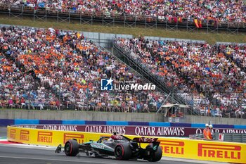 2024-07-20 - Lewis Hamilton (GBR) - Mercedes-AMG PETRONAS F1 Team - Mercedes W15 - Mercedes E Performance during Saturday Free Practice and qualify, July 20, of Formula 1 Hungarian Grand Prix 2024, scheduled to take place at Hungaroring track in Mogyorod, Budapest, Hungary, july 19 to july 21, 2024 - FORMULA 1 HUNGARIAN GRAND PRIX 2024 - PRACTICE 3 AND QUALIFYING - FORMULA 1 - MOTORS