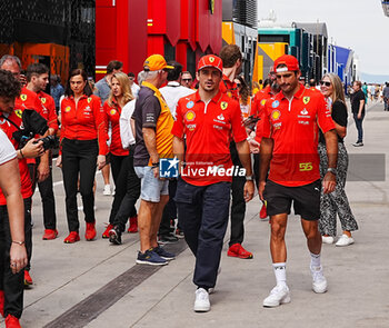 2024-07-20 - (L to R Charles Leclerc (MON) an Carlos Sainz Jr. (ESP) - Scuderia Ferrari - Ferrari SF-24 - Ferrari during Saturday Free Practice and qualify, July 20, of Formula 1 Hungarian Grand Prix 2024, scheduled to take place at Hungaroring track in Mogyorod, Budapest, Hungary, july 19 to july 21, 2024 - FORMULA 1 HUNGARIAN GRAND PRIX 2024 - PRACTICE 3 AND QUALIFYING - FORMULA 1 - MOTORS