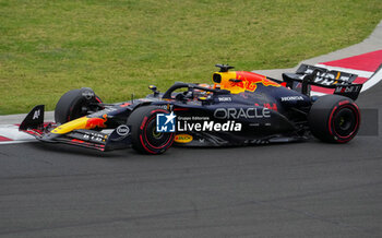 2024-07-20 - Max Verstappen (NED) - Oracle Red Bull Racing - Red Bull RB20 - Honda RBPT during Saturday Free Practice and qualify, July 20, of Formula 1 Hungarian Grand Prix 2024, scheduled to take place at Hungaroring track in Mogyorod, Budapest, Hungary, july 19 to july 21, 2024 - FORMULA 1 HUNGARIAN GRAND PRIX 2024 - PRACTICE 3 AND QUALIFYING - FORMULA 1 - MOTORS