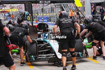 2024-07-20 - Lewis Hamilton (GBR) - Mercedes-AMG PETRONAS F1 Team - Mercedes W15 - Mercedes E Performance during Saturday Free Practice and qualify, July 20, of Formula 1 Hungarian Grand Prix 2024, scheduled to take place at Hungaroring track in Mogyorod, Budapest, Hungary, july 19 to july 21, 2024 - FORMULA 1 HUNGARIAN GRAND PRIX 2024 - PRACTICE 3 AND QUALIFYING - FORMULA 1 - MOTORS