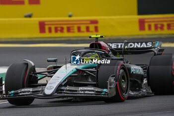 2024-07-20 - Lewis Hamilton (GBR) - Mercedes-AMG PETRONAS F1 Team - Mercedes W15 - Mercedes E Performance during Saturday Free Practice and qualify, July 20, of Formula 1 Hungarian Grand Prix 2024, scheduled to take place at Hungaroring track in Mogyorod, Budapest, Hungary, july 19 to july 21, 2024 - FORMULA 1 HUNGARIAN GRAND PRIX 2024 - PRACTICE 3 AND QUALIFYING - FORMULA 1 - MOTORS