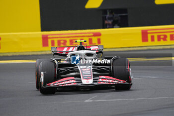 2024-07-20 - Nico Hulkenberg (GER) - MoneyGram Haas F1 Team - Haas VF-24 - Ferrari during Saturday Free Practice and qualify, July 20, of Formula 1 Hungarian Grand Prix 2024, scheduled to take place at Hungaroring track in Mogyorod, Budapest, Hungary, july 19 to july 21, 2024 - FORMULA 1 HUNGARIAN GRAND PRIX 2024 - PRACTICE 3 AND QUALIFYING - FORMULA 1 - MOTORS