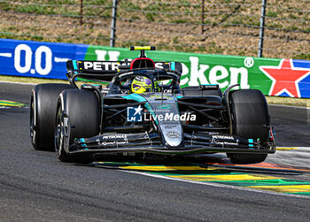 2024-07-21 - Lewis Hamilton (GBR) - Mercedes-AMG PETRONAS F1 Team - Mercedes W15 - Mercedes E Performance during Raceday on Sunday, July 21, of Formula 1 Hungarian Grand Prix 2024, scheduled to take place at Hungaroring track in Mogyorod, Budapest, Hungary, july 19 to july 21, 2024 - FORMULA 1 HUNGARIAN GRAND PRIX 2024 - RACE - FORMULA 1 - MOTORS