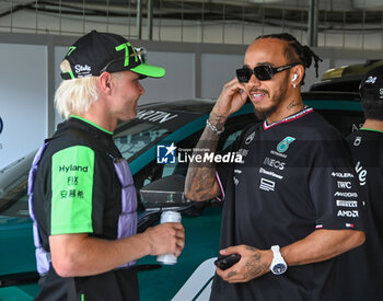 2024-07-21 - Valtteri Bottas (FIN) - Stake F1 Team Kick Sauber - Sauber C44 - Ferrari am Lewis Hamilton (GBR) - Mercedes-AMG PETRONAS F1 Team - Mercedes W15 - Mercedes E Performance during Raceday on Sunday, July 21, of Formula 1 Hungarian Grand Prix 2024, scheduled to take place at Hungaroring track in Mogyorod, Budapest, Hungary, july 19 to july 21, 2024 - FORMULA 1 HUNGARIAN GRAND PRIX 2024 - RACE - FORMULA 1 - MOTORS