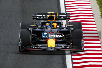 2024-07-20 - 11 PEREZ Sergio (mex), Red Bull Racing RB20, action during the Formula 1 Hungarian Grand Prix 2024, 13th round of the 2024 Formula One World Championship from July 19 to 21, 2024 on the Hungaroring, in Mogyorod, Hungary - F1 - HUNGARIAN GRAND PRIX 2024 - FORMULA 1 - MOTORS