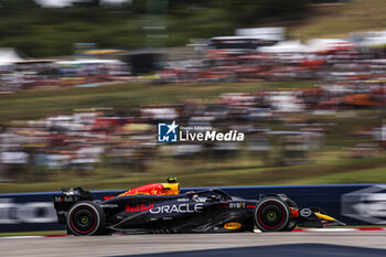 2024-07-20 - 11 PEREZ Sergio (mex), Red Bull Racing RB20, action during the Formula 1 Hungarian Grand Prix 2024, 13th round of the 2024 Formula One World Championship from July 19 to 21, 2024 on the Hungaroring, in Mogyorod, Hungary - F1 - HUNGARIAN GRAND PRIX 2024 - FORMULA 1 - MOTORS