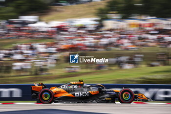 2024-07-20 - 04 NORRIS Lando (gbr), McLaren F1 Team MCL38, action during the Formula 1 Hungarian Grand Prix 2024, 13th round of the 2024 Formula One World Championship from July 19 to 21, 2024 on the Hungaroring, in Mogyorod, Hungary - F1 - HUNGARIAN GRAND PRIX 2024 - FORMULA 1 - MOTORS