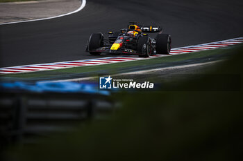 2024-07-20 - 01 VERSTAPPEN Max (nld), Red Bull Racing RB20, action during the Formula 1 Hungarian Grand Prix 2024, 13th round of the 2024 Formula One World Championship from July 19 to 21, 2024 on the Hungaroring, in Mogyorod, Hungary - F1 - HUNGARIAN GRAND PRIX 2024 - FORMULA 1 - MOTORS