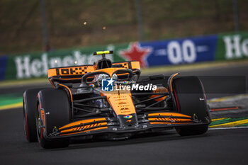 2024-07-20 - 04 NORRIS Lando (gbr), McLaren F1 Team MCL38, action during the Formula 1 Hungarian Grand Prix 2024, 13th round of the 2024 Formula One World Championship from July 19 to 21, 2024 on the Hungaroring, in Mogyorod, Hungary - F1 - HUNGARIAN GRAND PRIX 2024 - FORMULA 1 - MOTORS