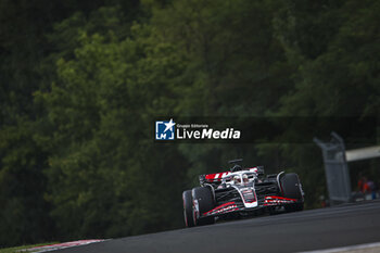 2024-07-20 - 20 MAGNUSSEN Kevin (den), Haas F1 Team VF-24 Ferrari, action during the Formula 1 Hungarian Grand Prix 2024, 13th round of the 2024 Formula One World Championship from July 19 to 21, 2024 on the Hungaroring, in Mogyorod, Hungary - F1 - HUNGARIAN GRAND PRIX 2024 - FORMULA 1 - MOTORS