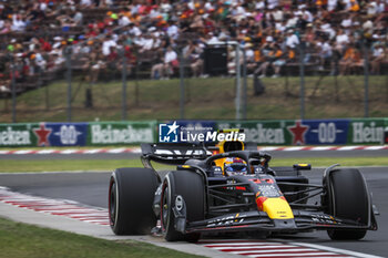 2024-07-20 - 11 PEREZ Sergio (mex), Red Bull Racing RB20, action during the Formula 1 Hungarian Grand Prix 2024, 13th round of the 2024 Formula One World Championship from July 19 to 21, 2024 on the Hungaroring, in Mogyorod, Hungary - F1 - HUNGARIAN GRAND PRIX 2024 - FORMULA 1 - MOTORS