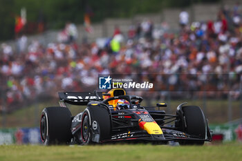 2024-07-20 - 11 PEREZ Sergio (mex), Red Bull Racing RB20, action during the Formula 1 Hungarian Grand Prix 2024, 13th round of the 2024 Formula One World Championship from July 19 to 21, 2024 on the Hungaroring, in Mogyorod, Hungary - F1 - HUNGARIAN GRAND PRIX 2024 - FORMULA 1 - MOTORS