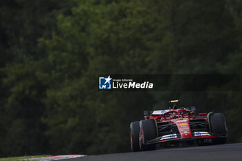 2024-07-20 - 55 SAINZ Carlos (spa), Scuderia Ferrari SF-24, action during the Formula 1 Hungarian Grand Prix 2024, 13th round of the 2024 Formula One World Championship from July 19 to 21, 2024 on the Hungaroring, in Mogyorod, Hungary - F1 - HUNGARIAN GRAND PRIX 2024 - FORMULA 1 - MOTORS