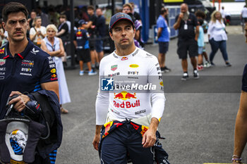 2024-07-20 - PEREZ Sergio (mex), Red Bull Racing RB20, portrait during the Formula 1 Hungarian Grand Prix 2024, 13th round of the 2024 Formula One World Championship from July 19 to 21, 2024 on the Hungaroring, in Mogyorod, Hungary - F1 - HUNGARIAN GRAND PRIX 2024 - FORMULA 1 - MOTORS