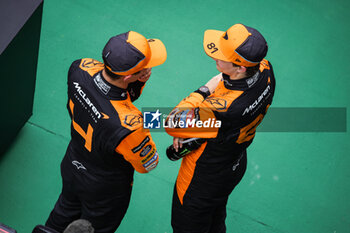 2024-07-20 - NORRIS Lando (gbr), McLaren F1 Team MCL38, portrait PIASTRI Oscar (aus), McLaren F1 Team MCL38, portrait during the Formula 1 Hungarian Grand Prix 2024, 13th round of the 2024 Formula One World Championship from July 19 to 21, 2024 on the Hungaroring, in Mogyorod, Hungary - F1 - HUNGARIAN GRAND PRIX 2024 - FORMULA 1 - MOTORS