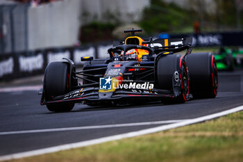 2024-07-20 - 01 VERSTAPPEN Max (nld), Red Bull Racing RB20, action during the Formula 1 Hungarian Grand Prix 2024, 13th round of the 2024 Formula One World Championship from July 19 to 21, 2024 on the Hungaroring, in Mogyorod, Hungary - F1 - HUNGARIAN GRAND PRIX 2024 - FORMULA 1 - MOTORS