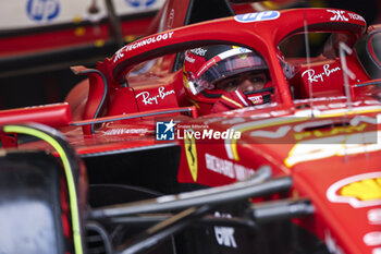 2024-07-20 - SAINZ Carlos (spa), Scuderia Ferrari SF-24, portrait during the Formula 1 Hungarian Grand Prix 2024, 13th round of the 2024 Formula One World Championship from July 19 to 21, 2024 on the Hungaroring, in Mogyorod, Hungary - F1 - HUNGARIAN GRAND PRIX 2024 - FORMULA 1 - MOTORS