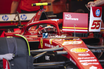 2024-07-20 - SAINZ Carlos (spa), Scuderia Ferrari SF-24, portrait during the Formula 1 Hungarian Grand Prix 2024, 13th round of the 2024 Formula One World Championship from July 19 to 21, 2024 on the Hungaroring, in Mogyorod, Hungary - F1 - HUNGARIAN GRAND PRIX 2024 - FORMULA 1 - MOTORS