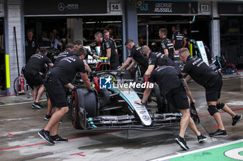 2024-07-20 - 44 HAMILTON Lewis (gbr), Mercedes AMG F1 Team W15, action during the Formula 1 Hungarian Grand Prix 2024, 13th round of the 2024 Formula One World Championship from July 19 to 21, 2024 on the Hungaroring, in Mogyorod, Hungary - F1 - HUNGARIAN GRAND PRIX 2024 - FORMULA 1 - MOTORS