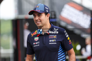 2024-07-20 - PEREZ Sergio (mex), Red Bull Racing RB20, portrait during the Formula 1 Hungarian Grand Prix 2024, 13th round of the 2024 Formula One World Championship from July 19 to 21, 2024 on the Hungaroring, in Mogyorod, Hungary - F1 - HUNGARIAN GRAND PRIX 2024 - FORMULA 1 - MOTORS