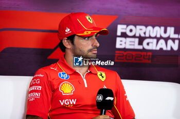 2024-07-25 - SAINZ Carlos (spa), Scuderia Ferrari SF-24, portrait press conference during the Formula 1 Rolex Belgian Grand Prix 2024, 14th round of the 2024 Formula One World Championship from July 26 to 28, 2024 on the Circuit de Spa-Francorchamps, in Stavelot, Belgium - F1 - BELGIAN GRAND PRIX 2024 - FORMULA 1 - MOTORS