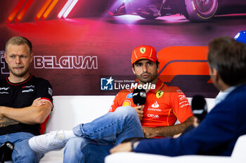 2024-07-25 - SAINZ Carlos (spa), Scuderia Ferrari SF-24, portrait press conference during the Formula 1 Rolex Belgian Grand Prix 2024, 14th round of the 2024 Formula One World Championship from July 26 to 28, 2024 on the Circuit de Spa-Francorchamps, in Stavelot, Belgium - F1 - BELGIAN GRAND PRIX 2024 - FORMULA 1 - MOTORS